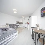Charming Apartment, 15 Min Walk To Twickenham Stadium