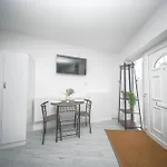 Charming Apartment, 15 Min Walk To Twickenham Stadium